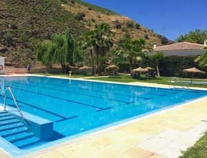 het zwembad van El Borge is weer open